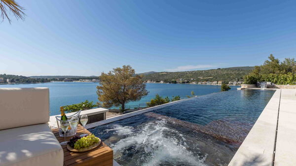 Villa Olive Vista 1: basseng, Eksteriør, Utendørs, Visningar