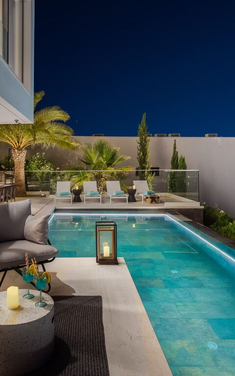 Villa Olive Vista 2: Balkong / terrasse / uteplass, basseng, Eksteriør, Utendørs, Visningar