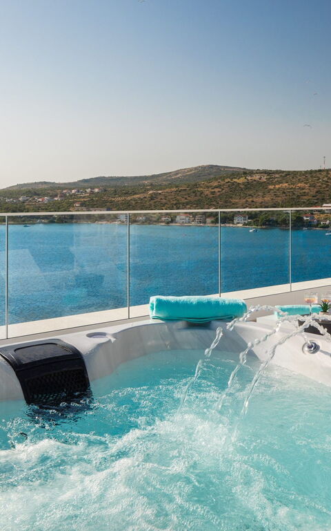 Villa Olive Vista 2: boblebad, Eksteriør, Utendørs, Visningar