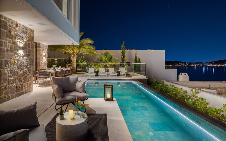 Villa Olive Vista 2: Balkong / terrasse / uteplass, basseng, Eksteriør, Utendørs, Visningar