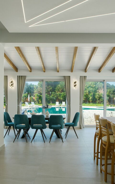 Villa Aurora Blue: Lunsjrom, Stue