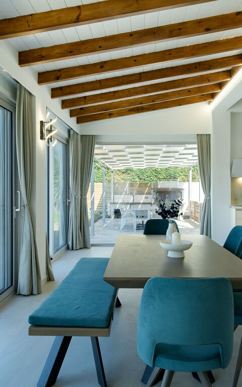 Villa Aurora Blue: Lunsjrom