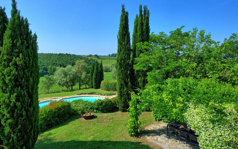 Casale Delle Mele: Hage, Utendørs