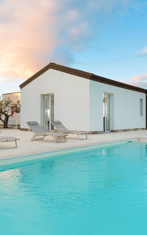 Villa Sike: basseng, Eksteriør, Utendørs