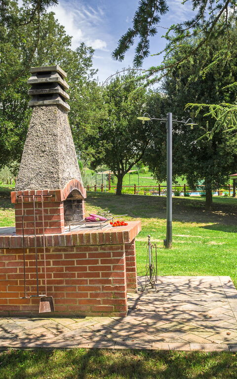 Villa la Contea: Eksteriør, Hage, Utendørs