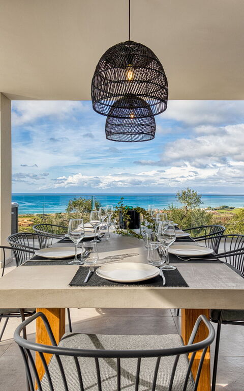 Villa Dominante: Balkong / terrasse / uteplass, Eksteriør, Utendørs, Visningar