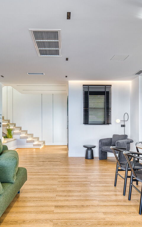 Villa Dominante: Kjøkken, Stue