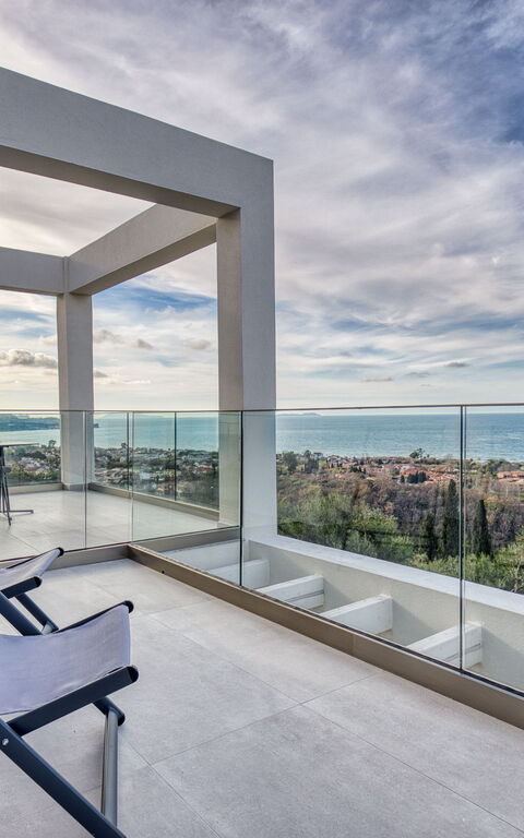 Villa Dominante: Balkong / terrasse / uteplass, Eksteriør, Utendørs, Visningar