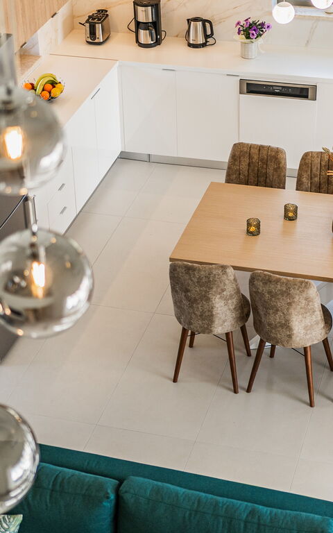 Villa Orientem Bis: Kjøkken, Lunsjrom, Stue