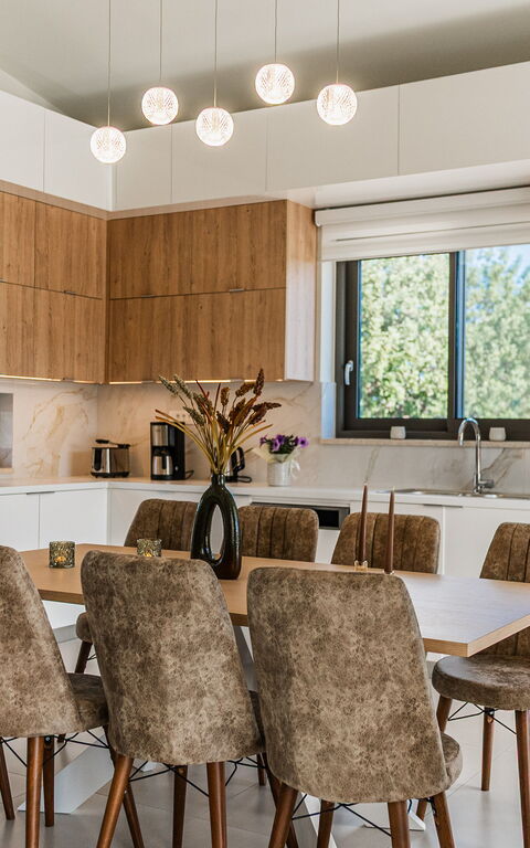 Villa Orientem Bis: Kjøkken, Lunsjrom, Stue