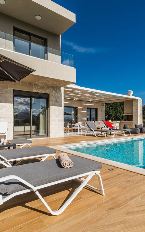 Villa Orientem Bis: basseng, Eksteriør, Utendørs