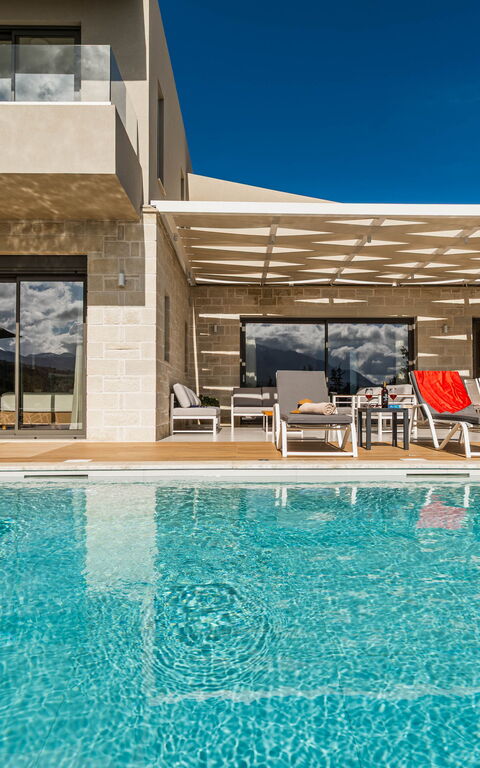 Villa Orientem Bis: basseng, Eksteriør, Utendørs