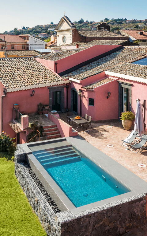 Micanera House: basseng, Eksteriør, Hage, Utendørs