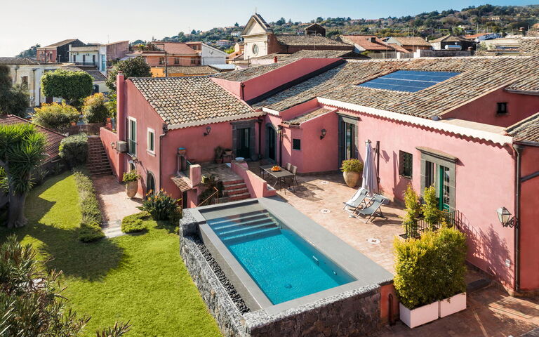 Micanera House: basseng, Eksteriør, Hage, Utendørs