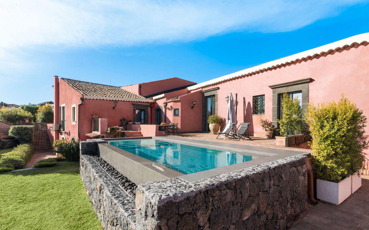 Micanera House: basseng, Eksteriør, Hage, Utendørs