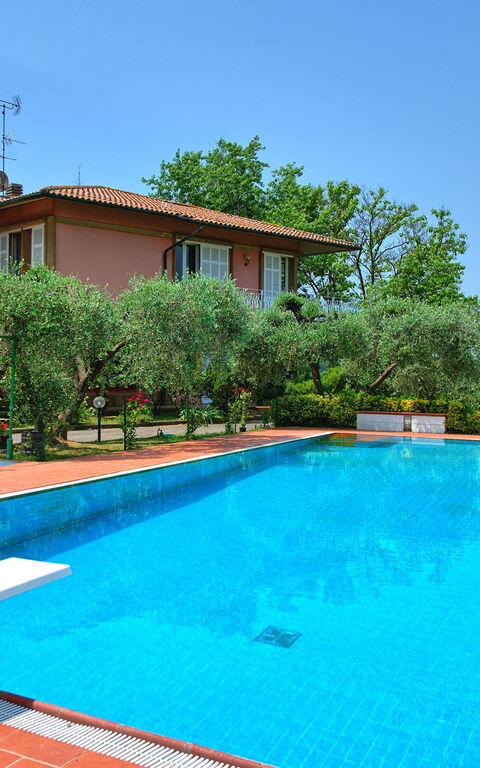 Villa Adriana: basseng, Eksteriør, Utendørs