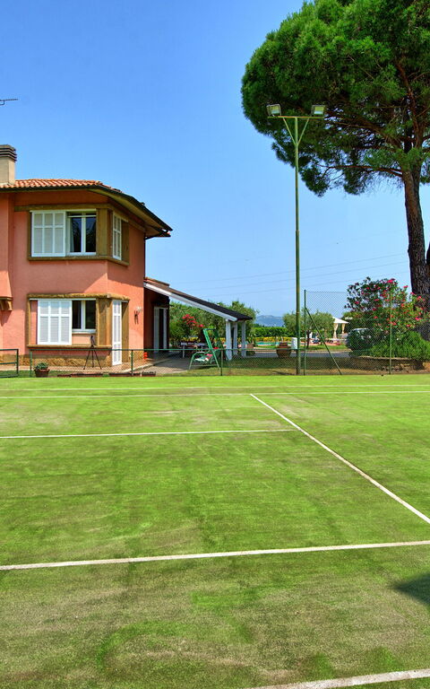 Villa Adriana: Eksteriør, Utendørs