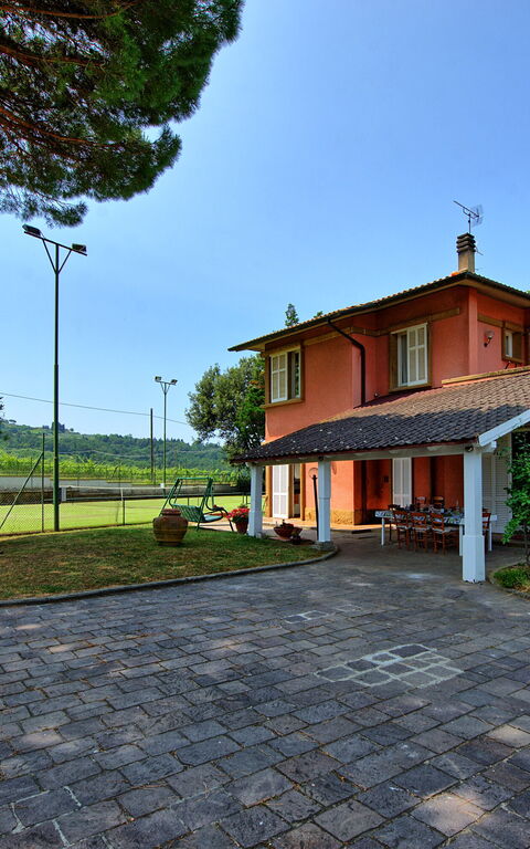 Villa Adriana: Eksteriør, Utendørs