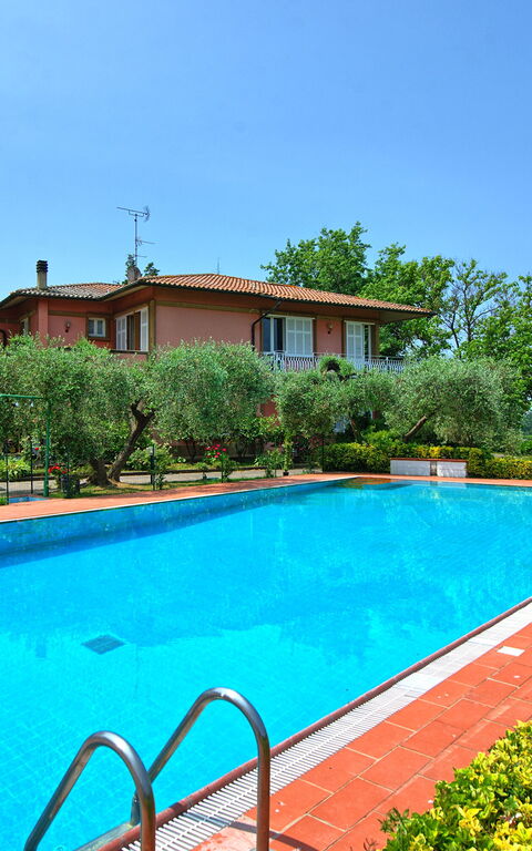 Villa Adriana: basseng, Eksteriør, Utendørs