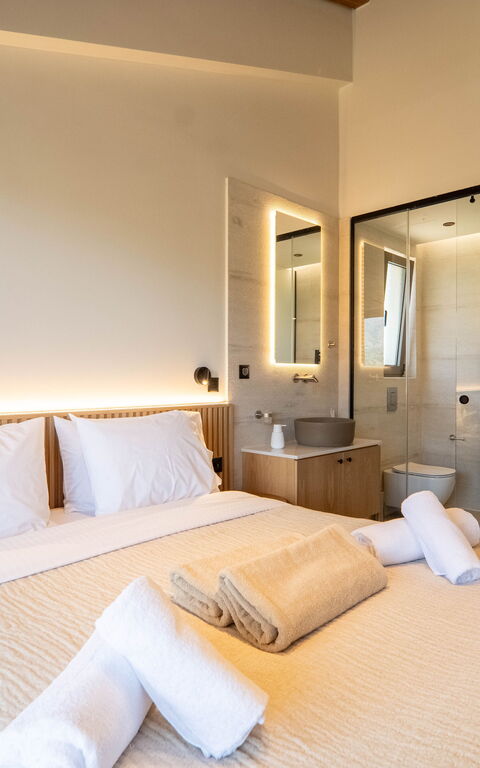 Villa Zen Aphrodite: Baderom, soverom