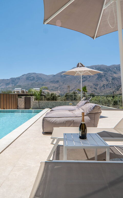 Villa Zen Aphrodite: basseng, Eksteriør, Utendørs