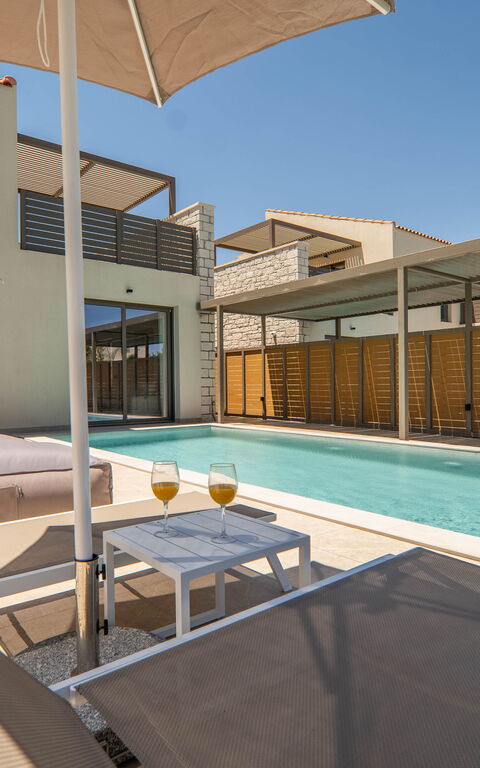 Villa Zen Hephaistos: basseng, Eksteriør, Utendørs