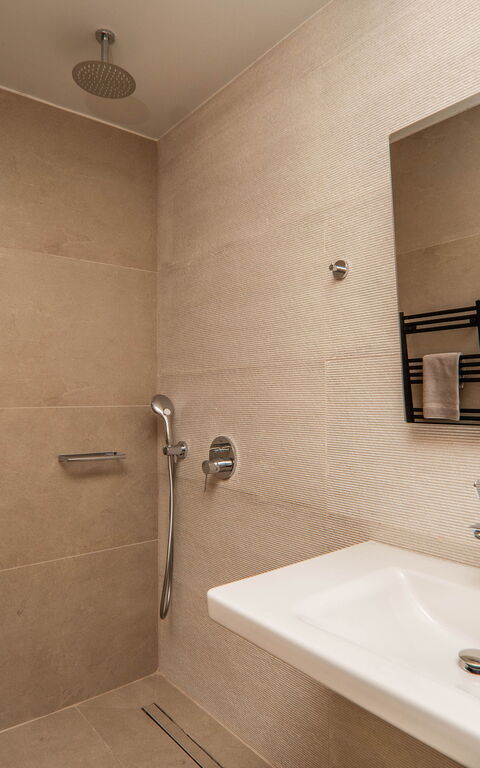 Villa Zen Hephaistos: Baderom