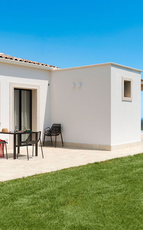 Netina Domus: Hage, Utendørs