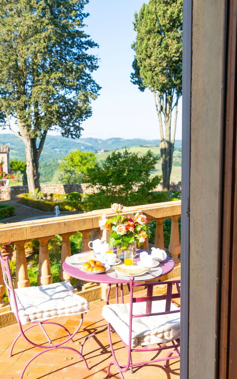 Villa Tenuta Casenuove: Balkong / terrasse / uteplass