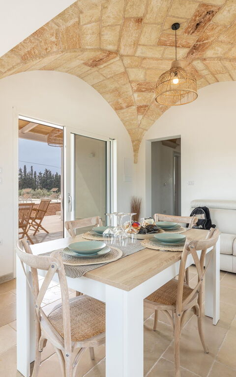 Villa Incantesimo: Kjøkken, Lunsjrom, Stue