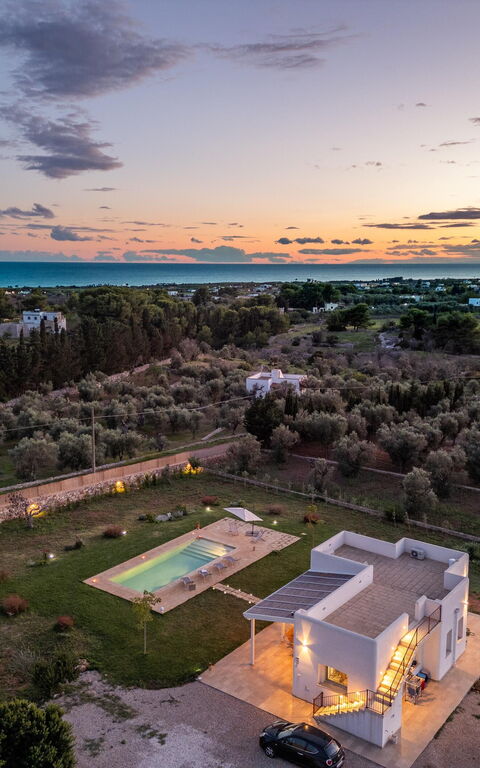 Villa Incantesimo: basseng, Hage, Visningar