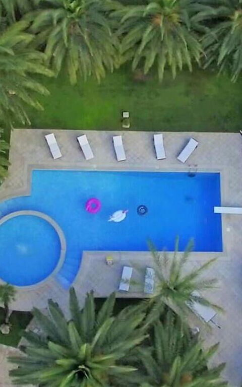 Villa Oasi Di Pace: Hage, Visningar