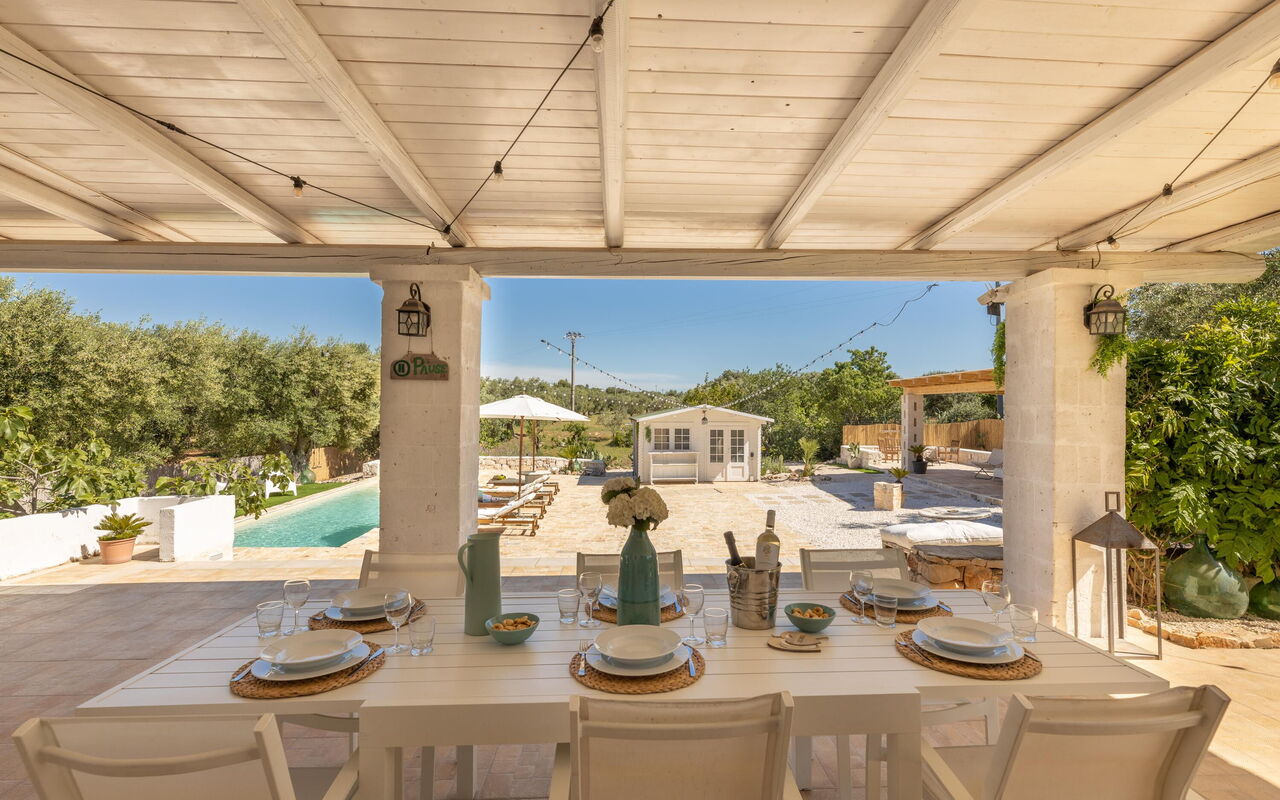 Villa Lampu Di Luce: Balkong / terrasse / uteplass, basseng, Eksteriør, Utendørs