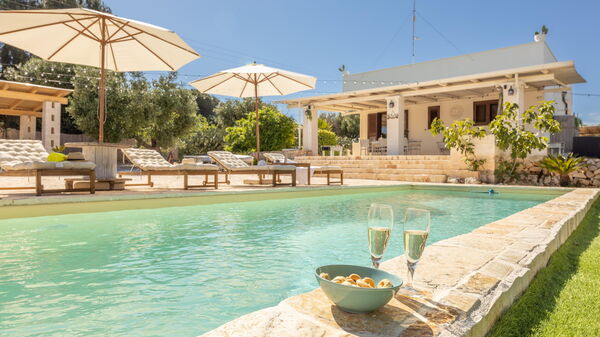 Villa Lampu di Luce: basseng, Eksteriør, Utendørs