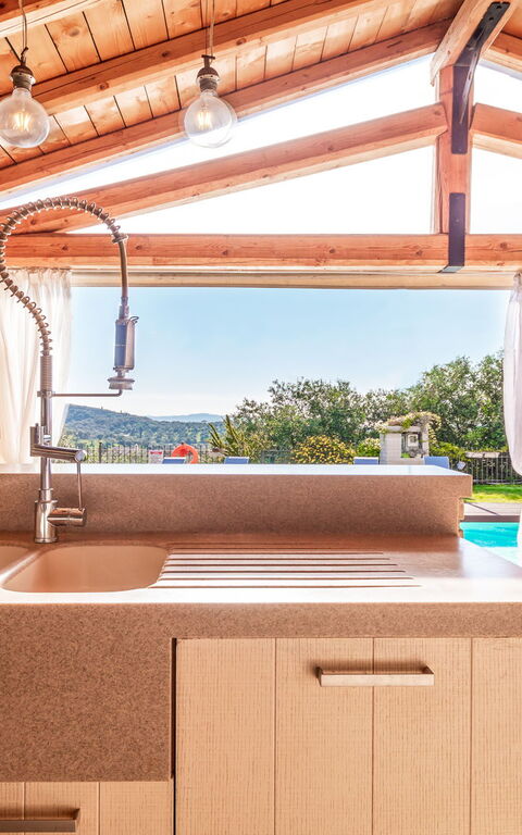 Villa Irida: Balkong / terrasse / uteplass