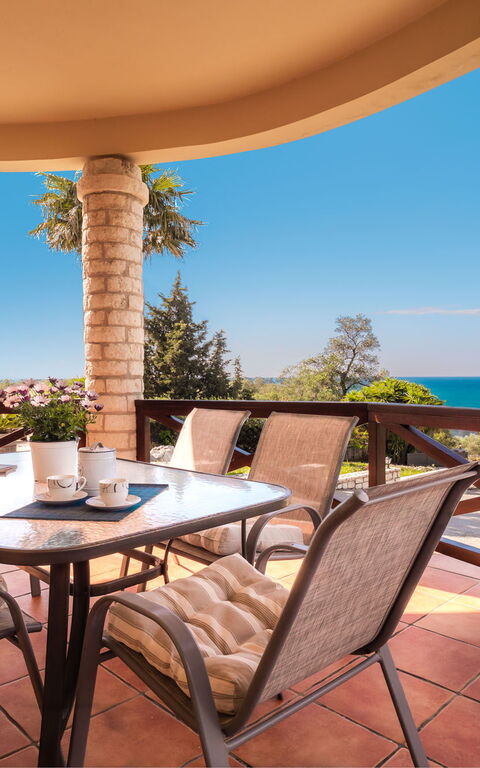 Villa Irida: Balkong / terrasse / uteplass, Visningar