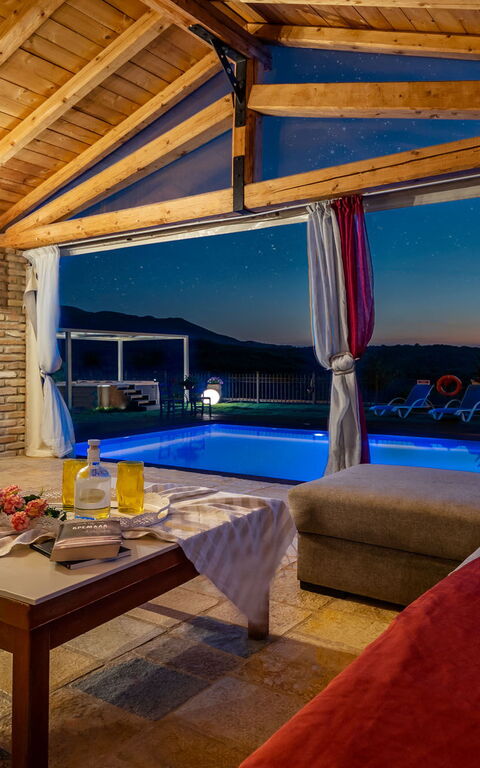 Villa Irida: Balkong / terrasse / uteplass, basseng