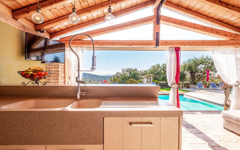 Villa Irida: Balkong / terrasse / uteplass