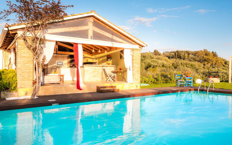 Villa Irida: basseng