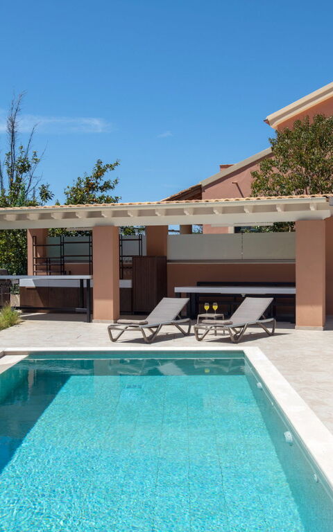 Villa Eleas Ikos: basseng, Eksteriør, Utendørs