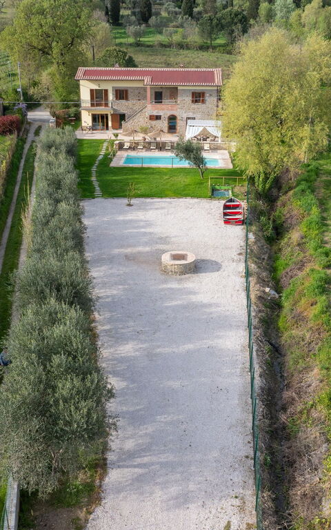 Villa Anna: Utendørs, Visningar