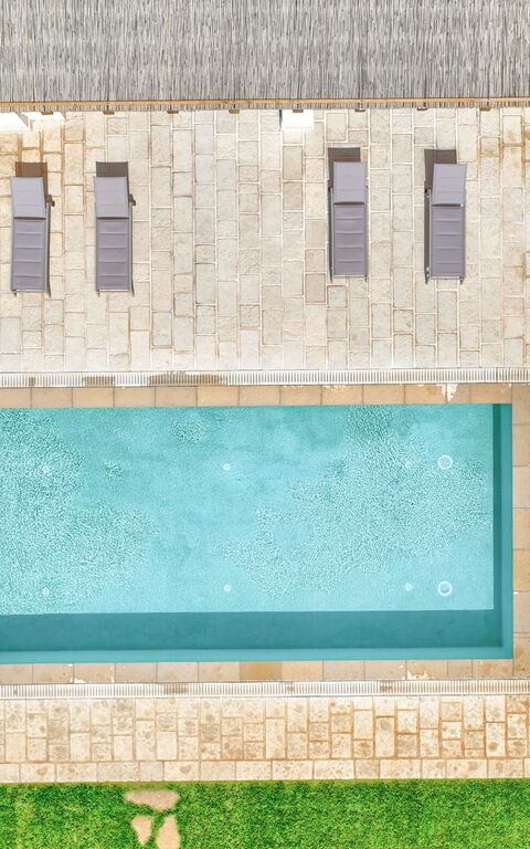 Trulli di Luccio: basseng, Eksteriør, Utendørs