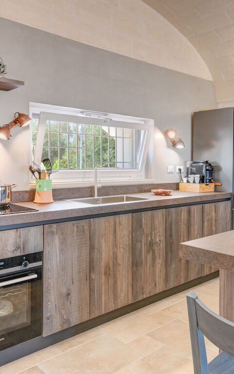 Trulli di Luccio: Kjøkken, Lunsjrom