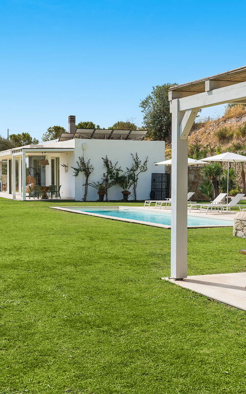 Villa Petite Afrique: Balkong / terrasse / uteplass, basseng, Eksteriør, Hage, Utendørs