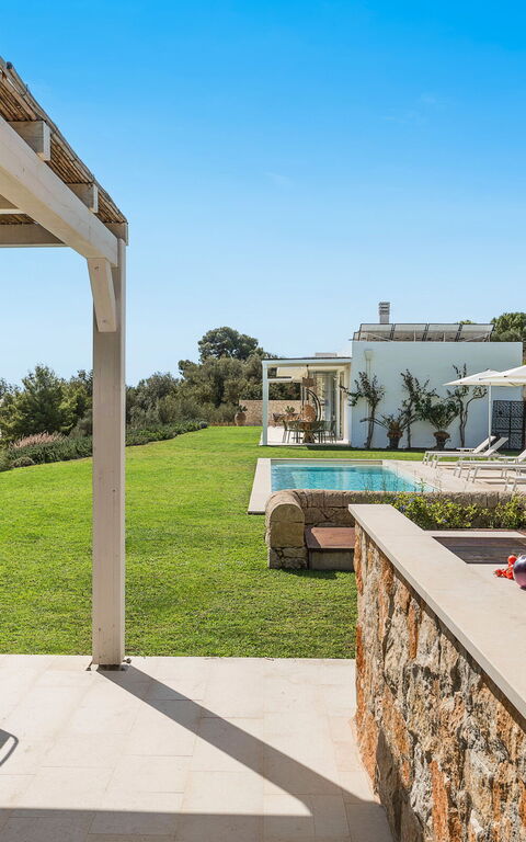 Villa Petite Afrique: Balkong / terrasse / uteplass, basseng, Eksteriør, Hage, Utendørs