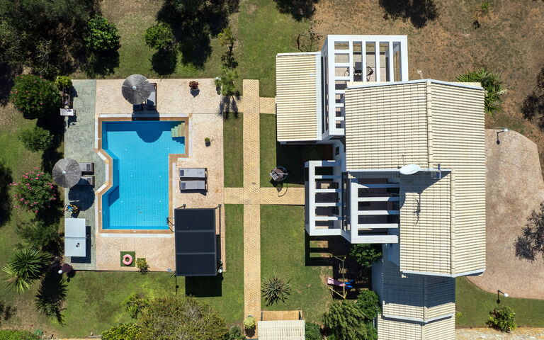 Villa Carreta: basseng, Hage, Visningar