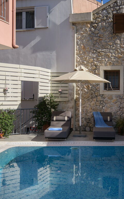 Doctor'S House: basseng, Eksteriør, Utendørs