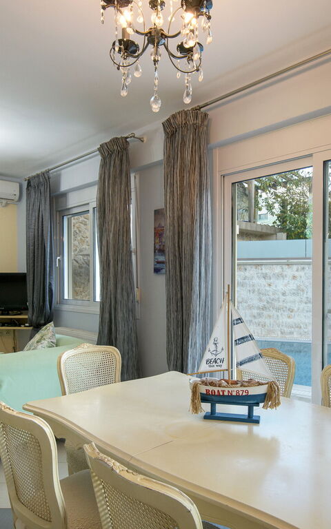 Doctor'S House: Lunsjrom, Stue