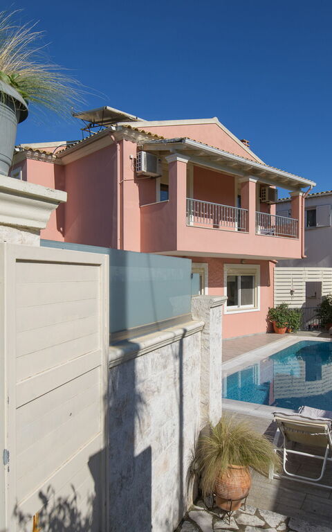 Doctor'S House: basseng, Eksteriør, Utendørs