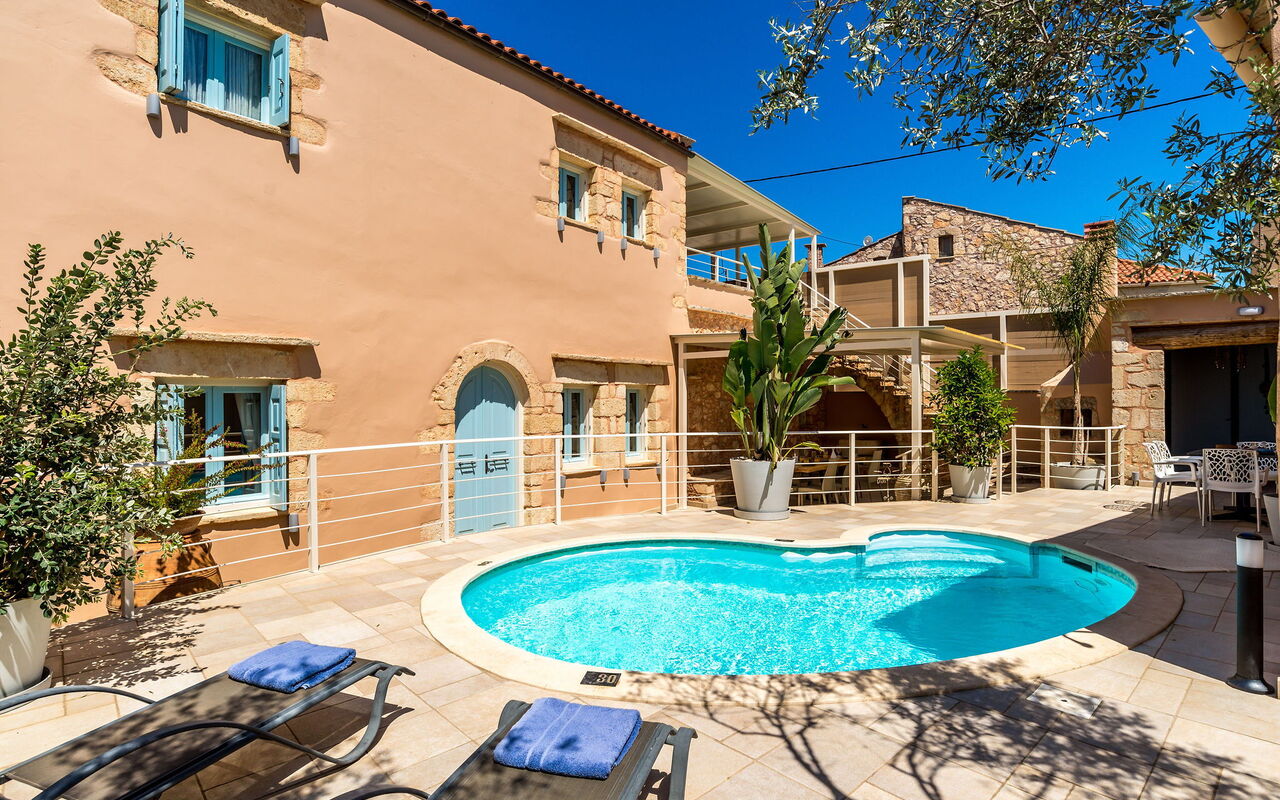 Villa Cava: basseng, Eksteriør, Utendørs